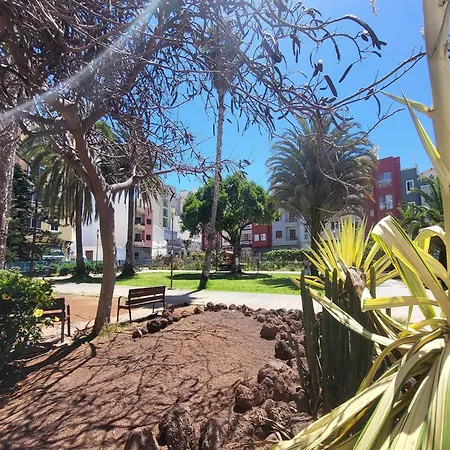 House By Playa De Canteras With Garden Feriehus *